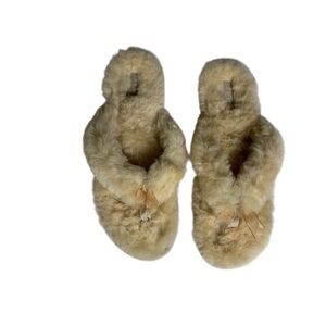 UGG cream genuine fur thong flip flop slippers sandals see measurements